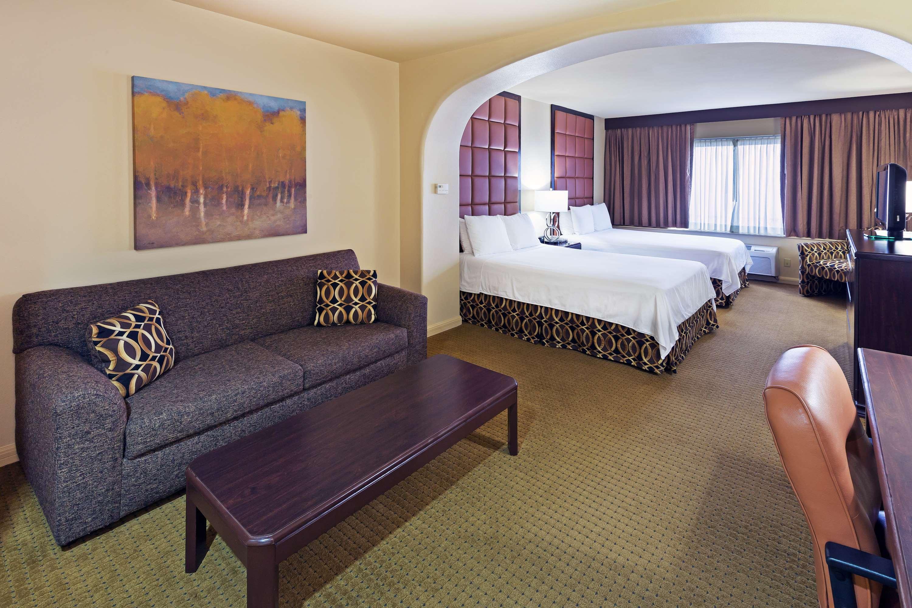 Radisson Airport Hotel